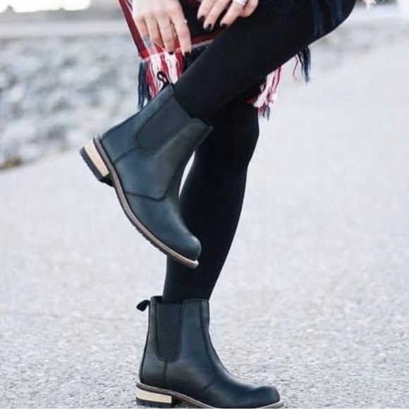 Kodiak Alma waterproof Chelsea ankle black leather boots women’s Sz-7. G - Picture 1 of 9